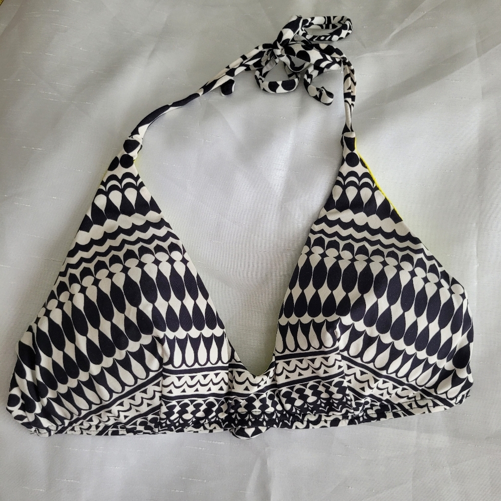 Echo Black and White Patterned Halter Swim Top Bikini Small Beach Cruise